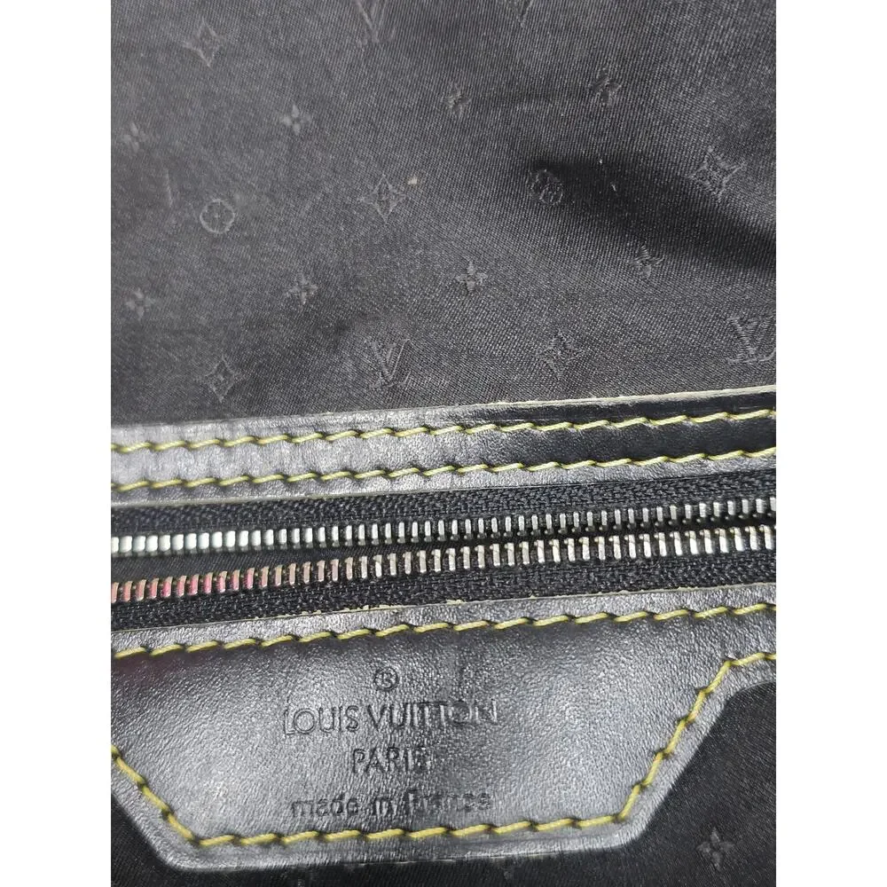Black leather Louis Vuitton locKit bag